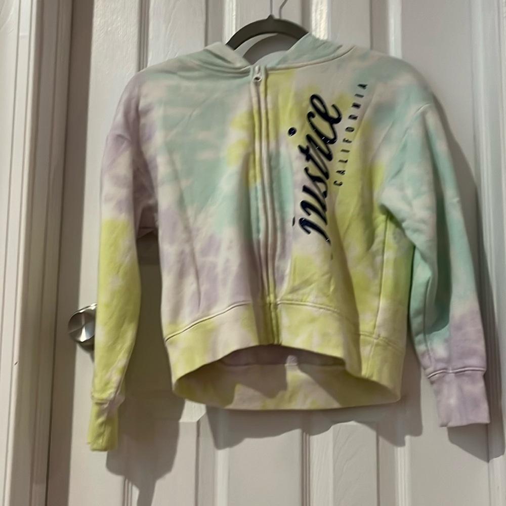 Tye die zip up sweatshirt with a hoodie, words on the front excellent condition